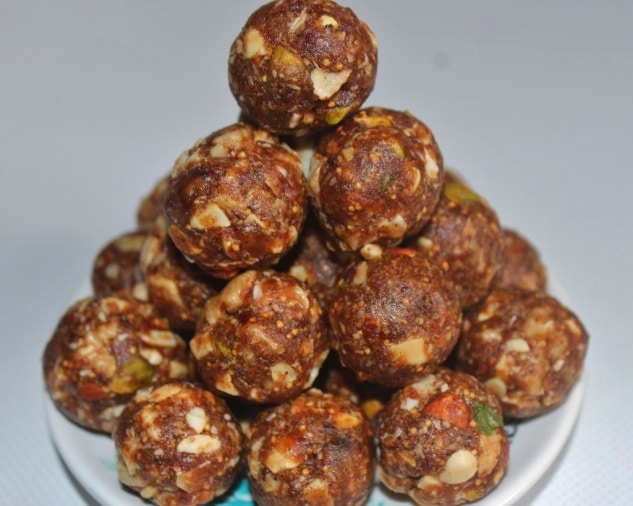 Dry fruits ladoo